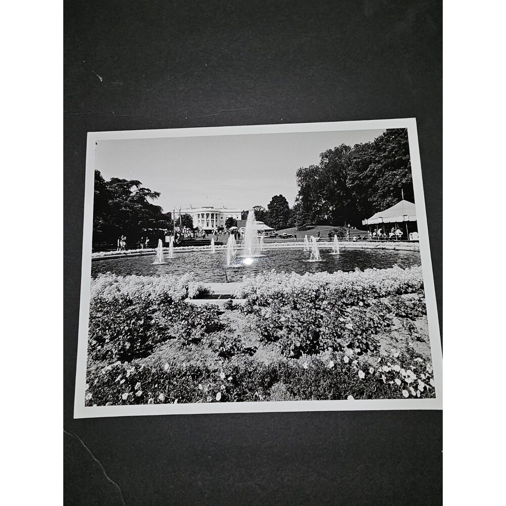 1967 8x10 Press Photo Of President  L. Johnson On South Grounds Attending County
